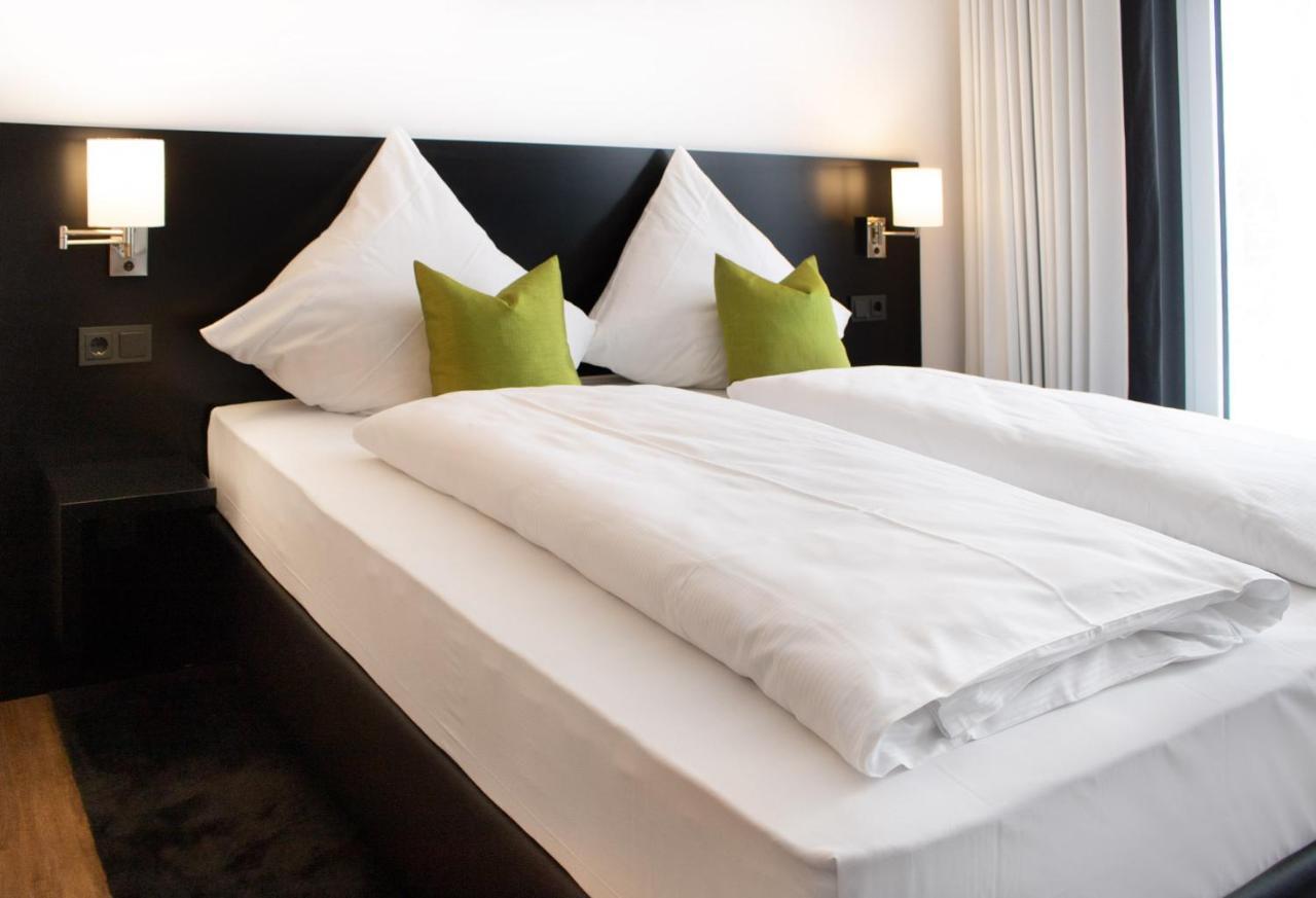 Rhe Hotel By Wmm Hotels Rheinau Exterior foto